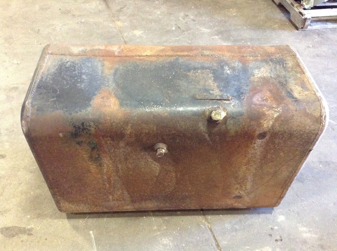 Chevrolet C65 Fuel Tank - DENTS AND CORROSION