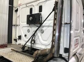 Freightliner Cascadia Bracket