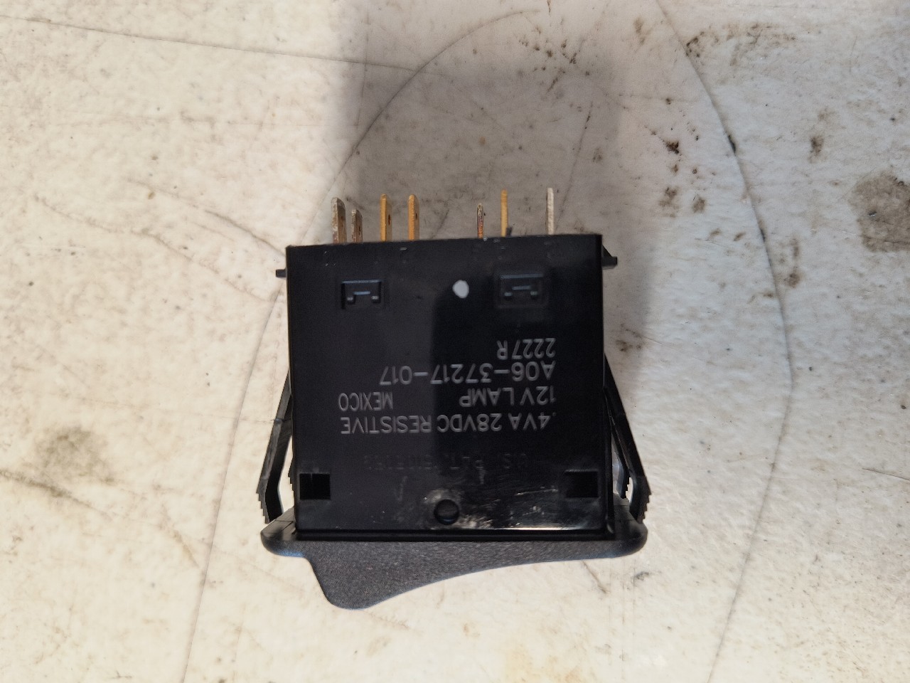 A06-37217-017 | Freightliner M2 106 Dash/Console Switch for Sale