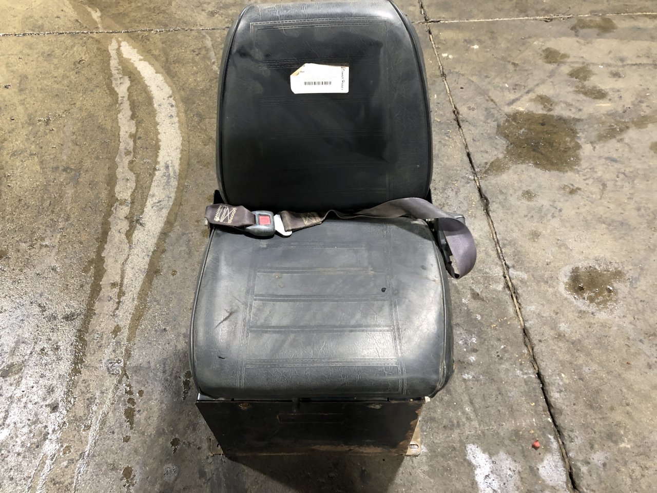 1001101085 | JLG G9-43A Seat for Sale