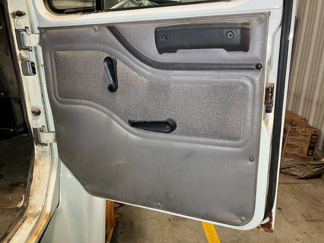 Passenger deals door panel