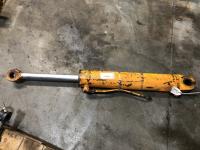 Case 680E Right/Passenger Hydraulic Cylinder - Used | P/N G34829