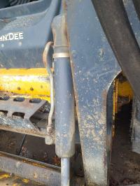 John Deere 326D Right/Passenger Hydraulic Cylinder - Used | P/N AH232323