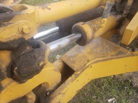 Champion 730A Right/Passenger Hydraulic Cylinder - Used | P/N 41889