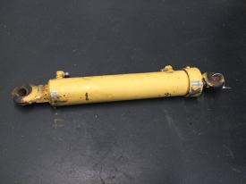 Allis Chalmers 600 Right/Passenger Hydraulic Cylinder - Used | P/N 20201620