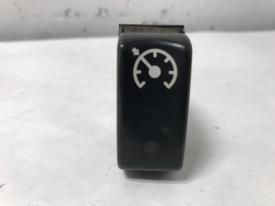 Kenworth T800 Cruise ON/OFF Dash/Console Switch - Used | P/N P27104014