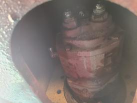 Grove MZ66A Left/Driver Hydraulic Motor - Used