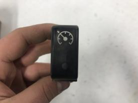 Kenworth T800 Cruise ON/OFF Dash/Console Switch - Used | P/N P27104014