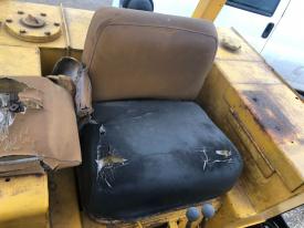 Case 1150 Seat - Used | P/N D36279