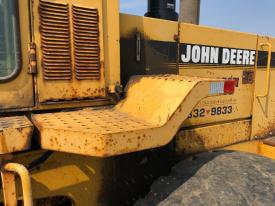 John Deere 644G Left/Driver Fender - Used | P/N AT149470