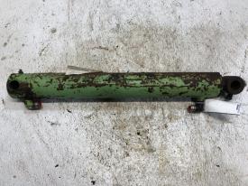 Mustang 440 Right/Passenger Hydraulic Cylinder - Used