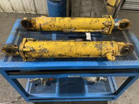 Clark 175A Right/Passenger Hydraulic Cylinder - Used | P/N 1503232