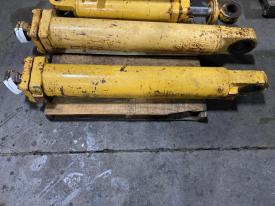 Clark 175A Right/Passenger Hydraulic Cylinder - Used | P/N 1503236