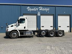 2017 Freightliner CASCADIA Truck: Cab & Chassis, Tandem Axle