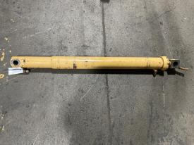Ford 555 Right/Passenger Hydraulic Cylinder - Used | P/N D5NNL904A