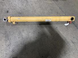 Ford 555 Right/Passenger Hydraulic Cylinder - Used | P/N E3NNL905AA