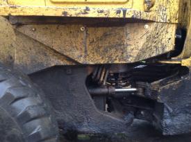 CAT 916 Right/Passenger Body, Misc. Parts - Used
