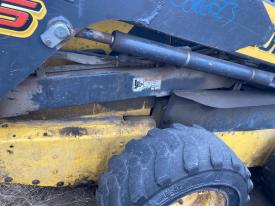 New Holland L185 Right/Passenger Linkage - Used | P/N 87425759