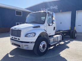 2018 Freightliner TRUCK TRUCK: Cab & Chassis, Single Axle