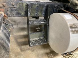 Kenworth T800 Right/Passenger Step (Frame, Fuel Tank, Faring) - Used