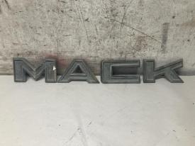 Mack RD600 Emblem - Used | P/N Na