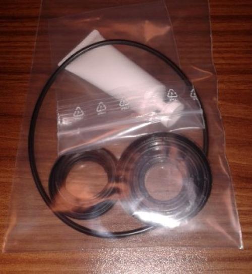 Zf 8016 Steering Gear Seal Kit