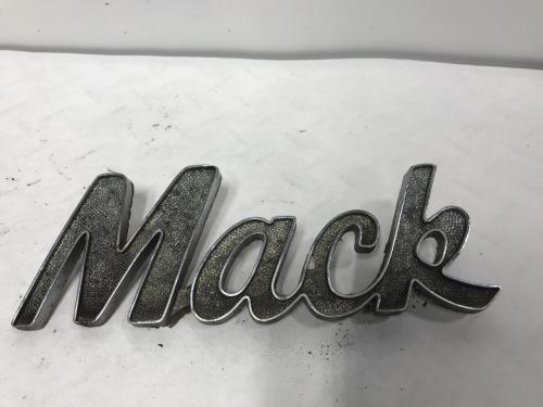 1975 Mack DM600 Emblem