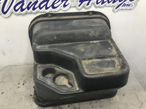 2003 Volvo VNL Interior, Doghouse: Engine Cover, Cup Holder, Storage Tray