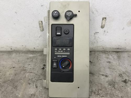 2004 Volvo VNL Control: Panel Is Cracked