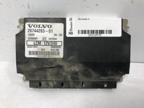 2007 Volvo VNL Light Control Module | P/N 20744283-01 | W/ 4 Plugs