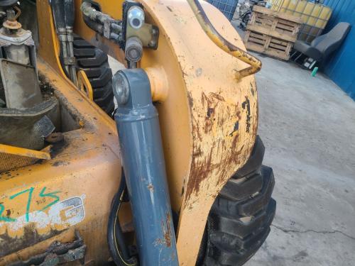2007 Mustang 2109 Left Hydraulic Cylinder: P/N 140768