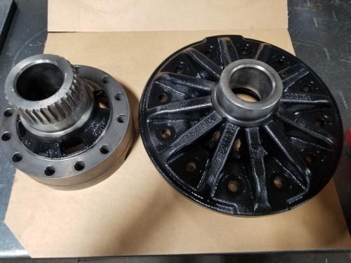 Meritor RD23160 Differential Case: P/N A2-3235-C-2109