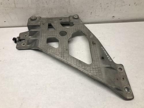 2022 Kenworth T680 Aluminum, Front Air Cleaner Bracket, Mounts To Top Of Engine
