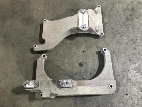 2020 Freightliner CASCADIA Pair Of Front And Rear Dd13 Engine Mounted Air Cleaner Brackets