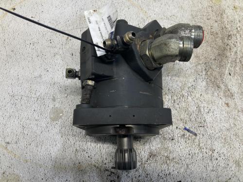 1993 Bobcat 853 Right Hydraulic Motor: P/N 6722529