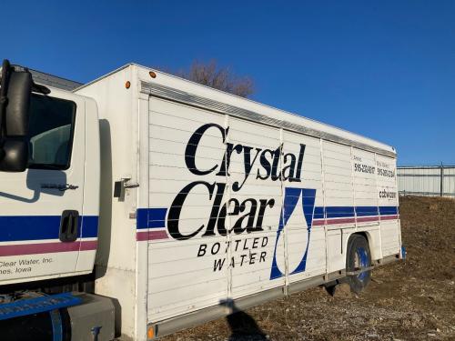 Beverage Body | Length: 22'4" | 22'4"l X 96"w X 93"h

aluminum Beverage Body, Has Some Minor Corrosion Around Rivets On Bottom Of Doors, Has Somw Minor Paint Scuffs, Left Side Of Rear Bumper Missing Rubber Pad, All Doors Function Well