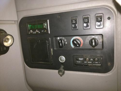 2000 Sterling A9522 Control: Sleeper Controls