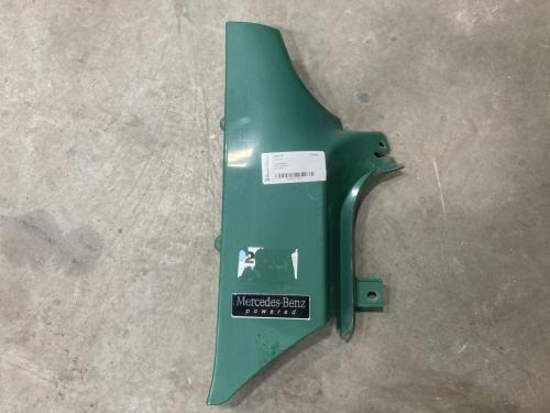2007 Freightliner M2 106 Green Right Extension Cowl