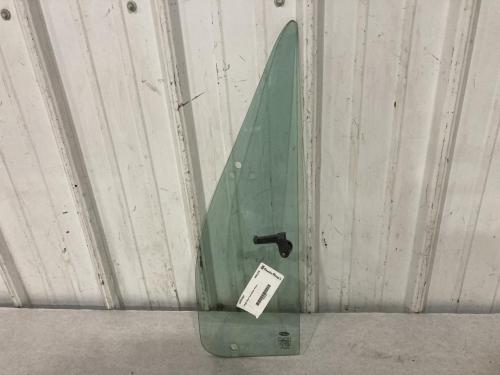 2005 Sterling L7501 Right Door Vent Glass